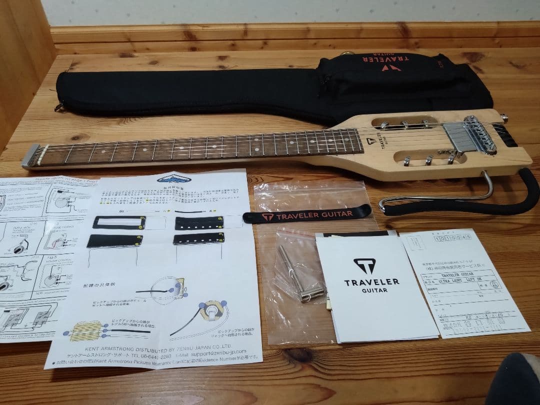 TRAVELER Ultra-Light エレキギターレフトハンド ジャンク品