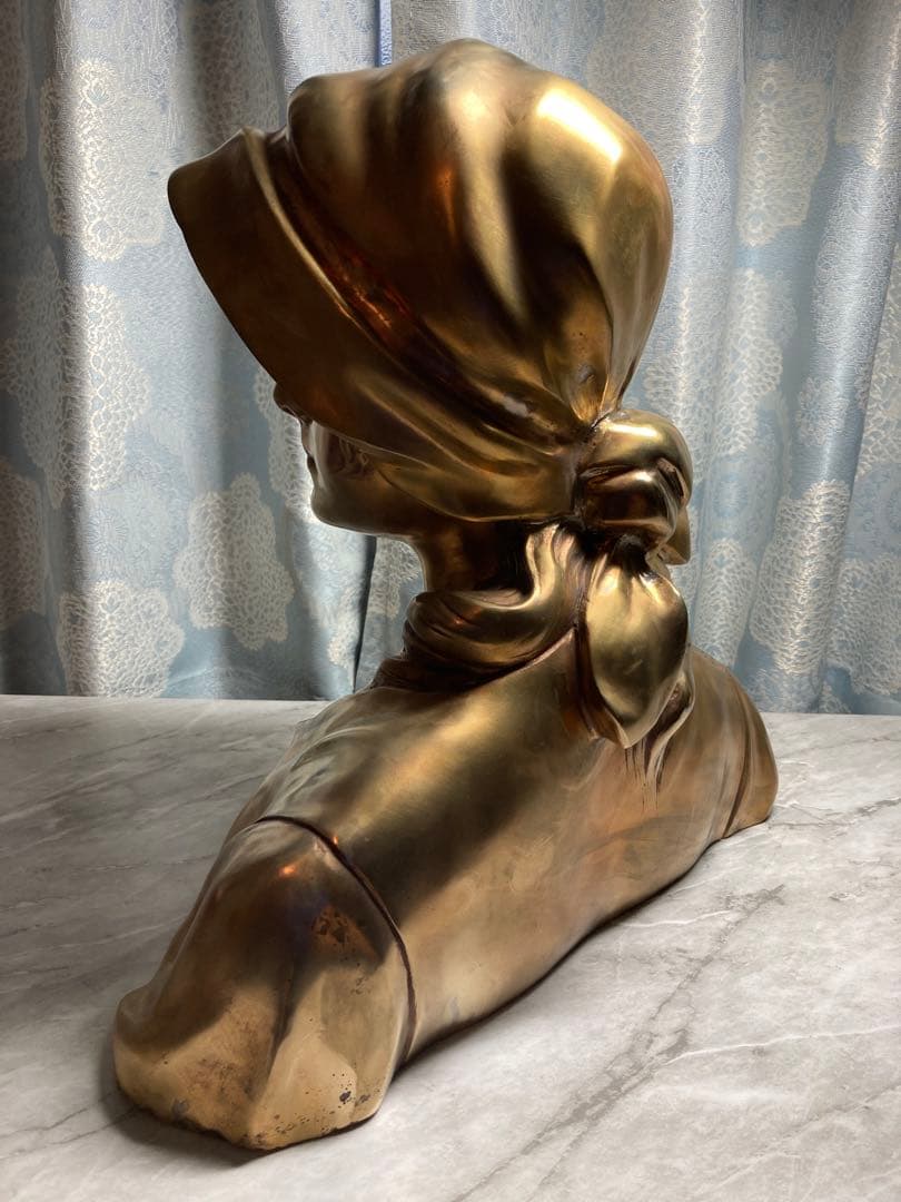 A.GORI 真鍮製 女性胸像