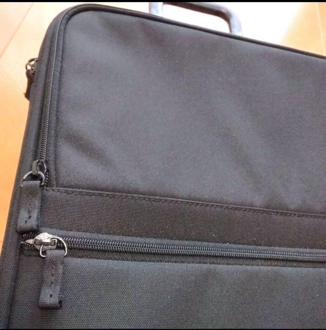 タグ説明書カギ付き】半分の厚みで収納できるソフトキャリーケースS 36L