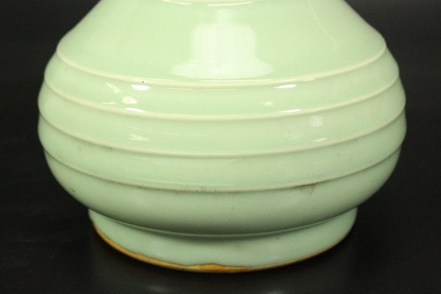 初代 宮永東山作 青磁花入(ZE716) - メルカリ