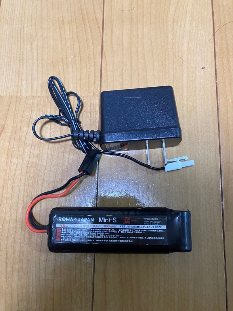 東京マルイ　ハイサイクル電動ガン　M4 CRW バッテリーセット