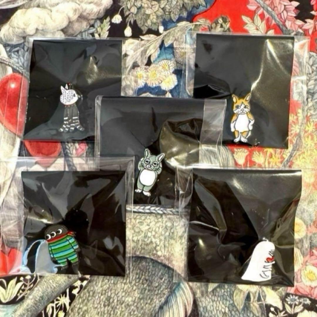 ヒグチユウコ　ボリス雑貨店　サーカス展　ピンズ　全5種