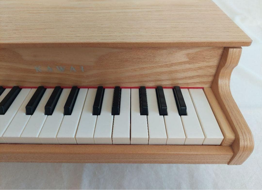 KAWAI　グランドピアノ　1144