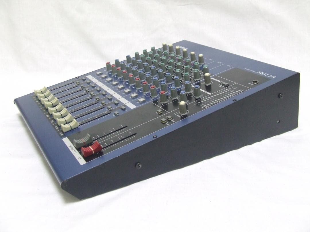 Yamaha MG12/4 アナログミキサー