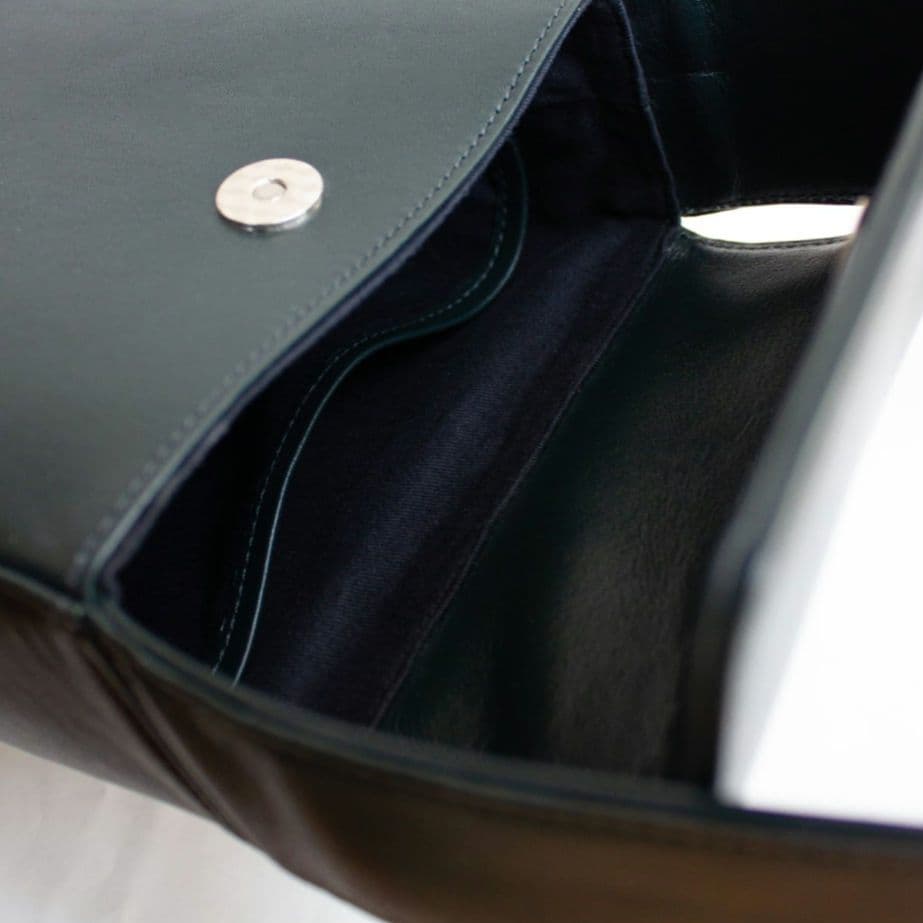 【本日掲載終了】yol small bag / dark green バッグ