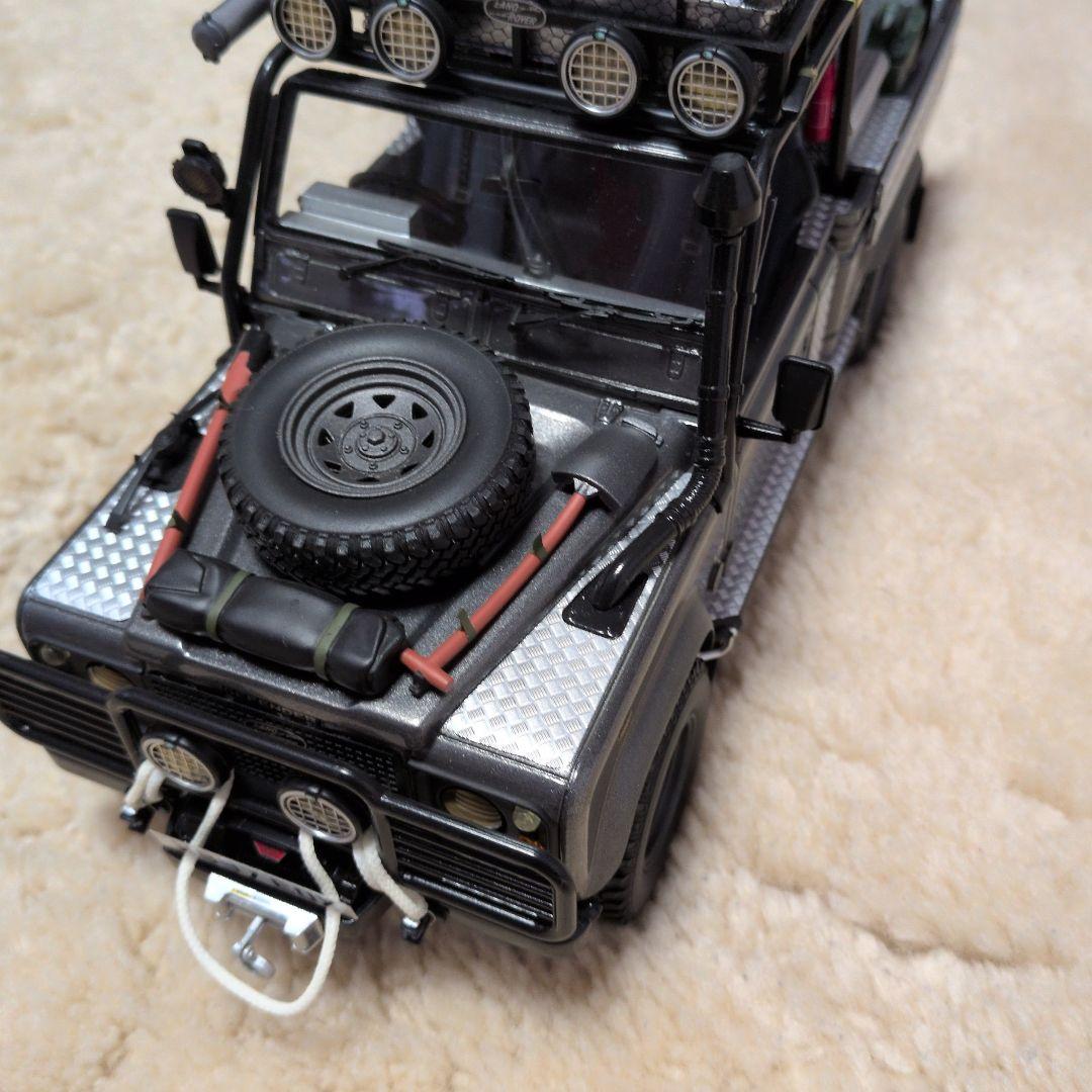Land Rover Defender Movie Edition ミニカー