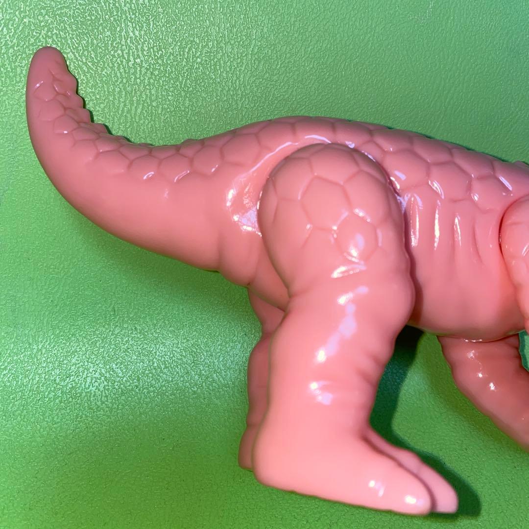 ソフビ★ウルトラQ★M1号★ピーター★イベント限定★ピンク成形★未塗装★目塗り品