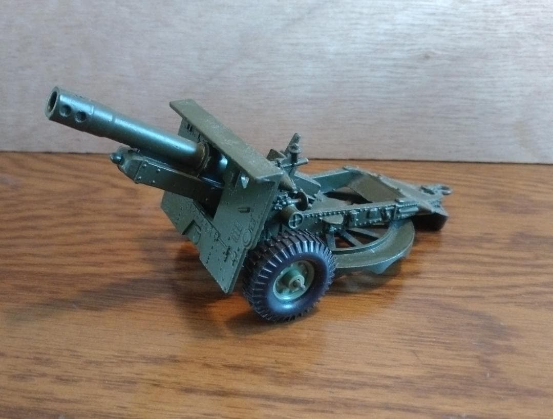 クレセントトイズ　サラディン装甲車野戦砲パトロールセット