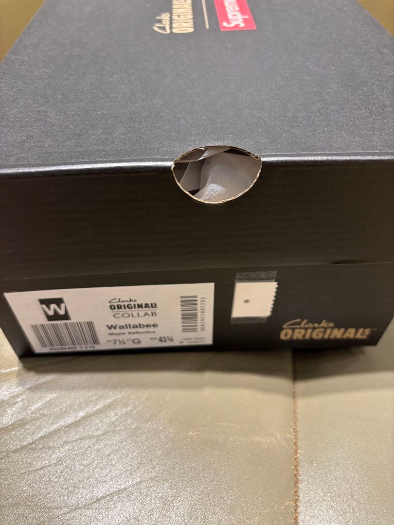 Supreme × Clarks Reflective Wallabee