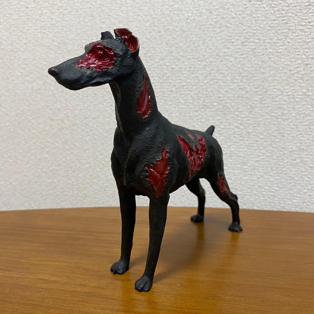 バイオハザード ゾンビ犬 フィギュア - メルカリ