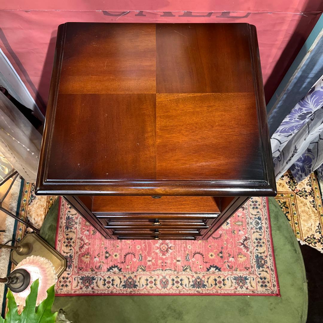 Sale KENT クラシカル 3DR アクセント ホールキャビネット