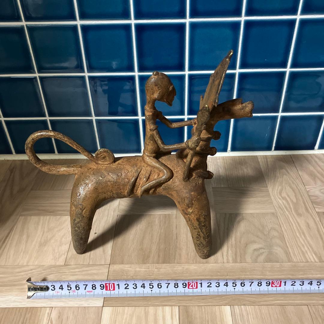 マリ共和国 ドゴン族金属製 オブジェ馬 - メルカリ
