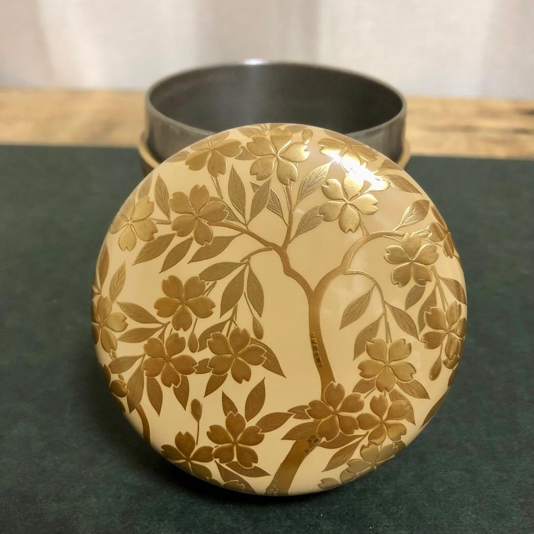 若島孝雄 白塗枝垂桜蒔絵大棗 共箱 茶道具 銀地 - メルカリ