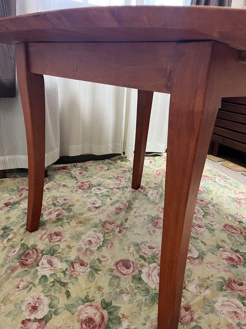 円形木製ダイニングテーブル 伸縮機能付き 引取り希望