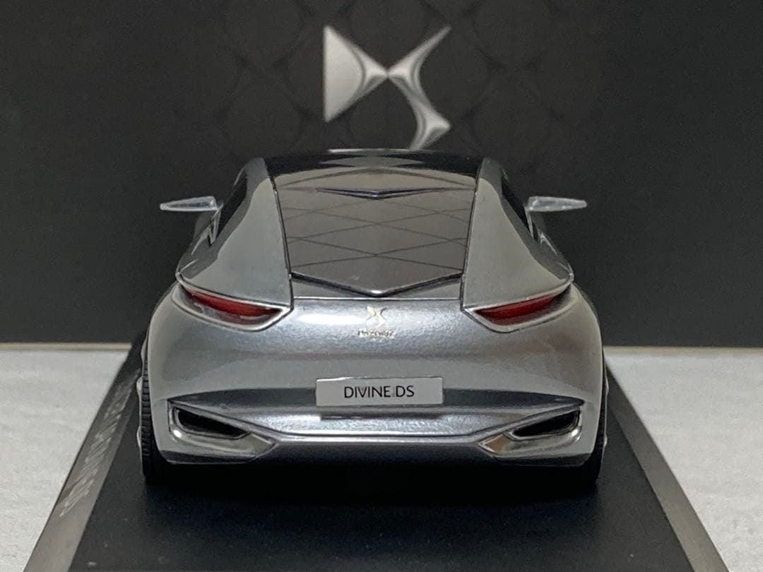 シトロエンDS コンセプトカー DIVINE DS ノレブ製1/43