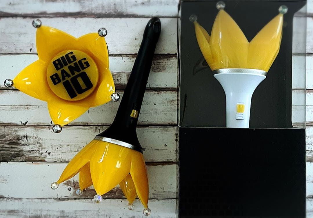 じ*ら様 BIGBANG 王冠ペンライト2本♡10周年記念ペンライト