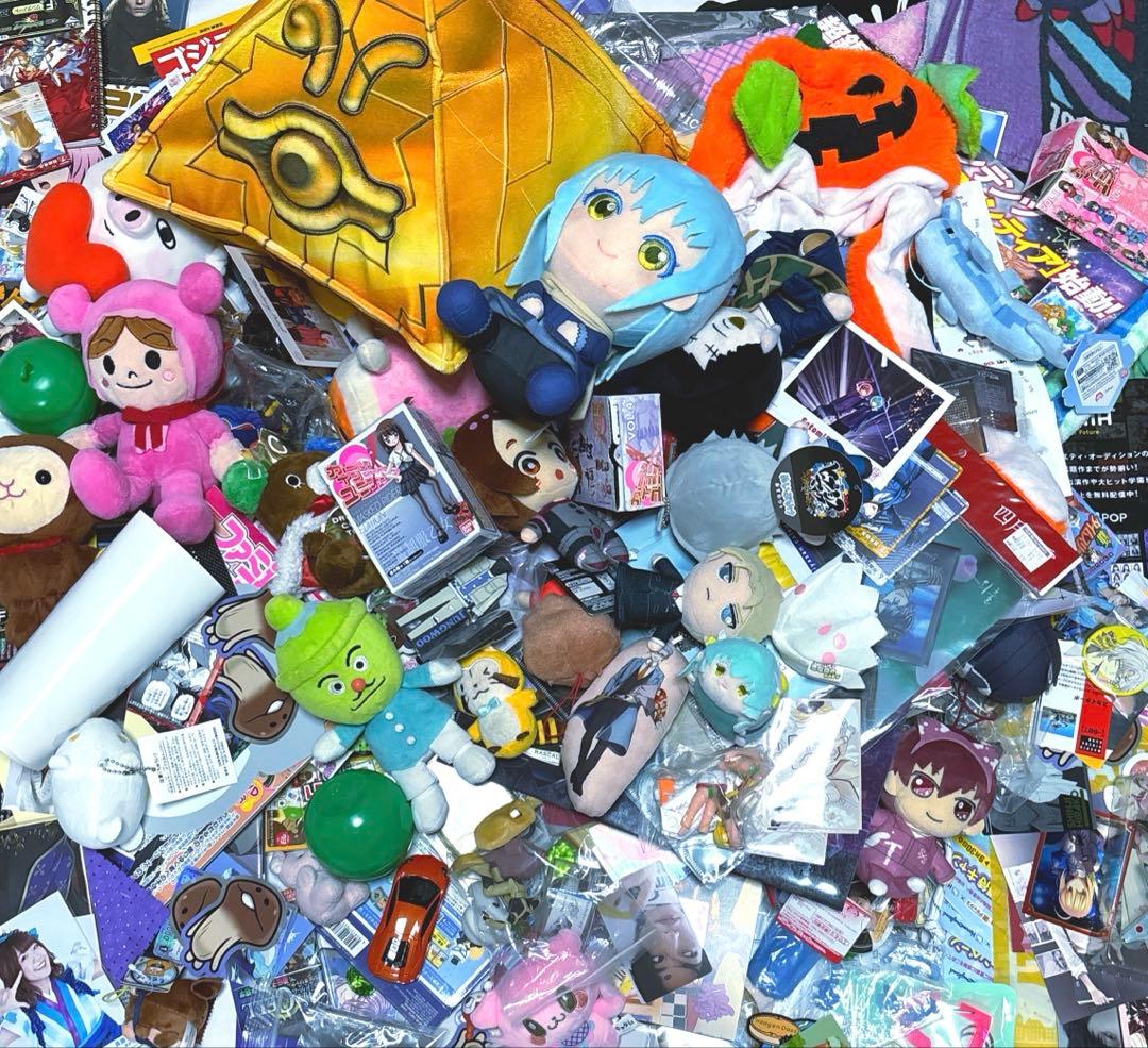 ノンジャンル 雑貨、アニメグッズ類まとめ売り① 箱140サイズ 700点