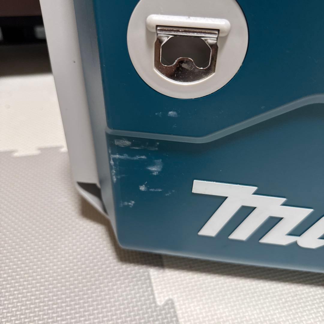 Makita 冷温庫 ACアダプター付属 完動品 Makita 冷温庫 ACアダプター