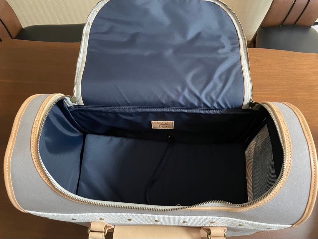 ペット用キャリーバッグ グレー Seee 革