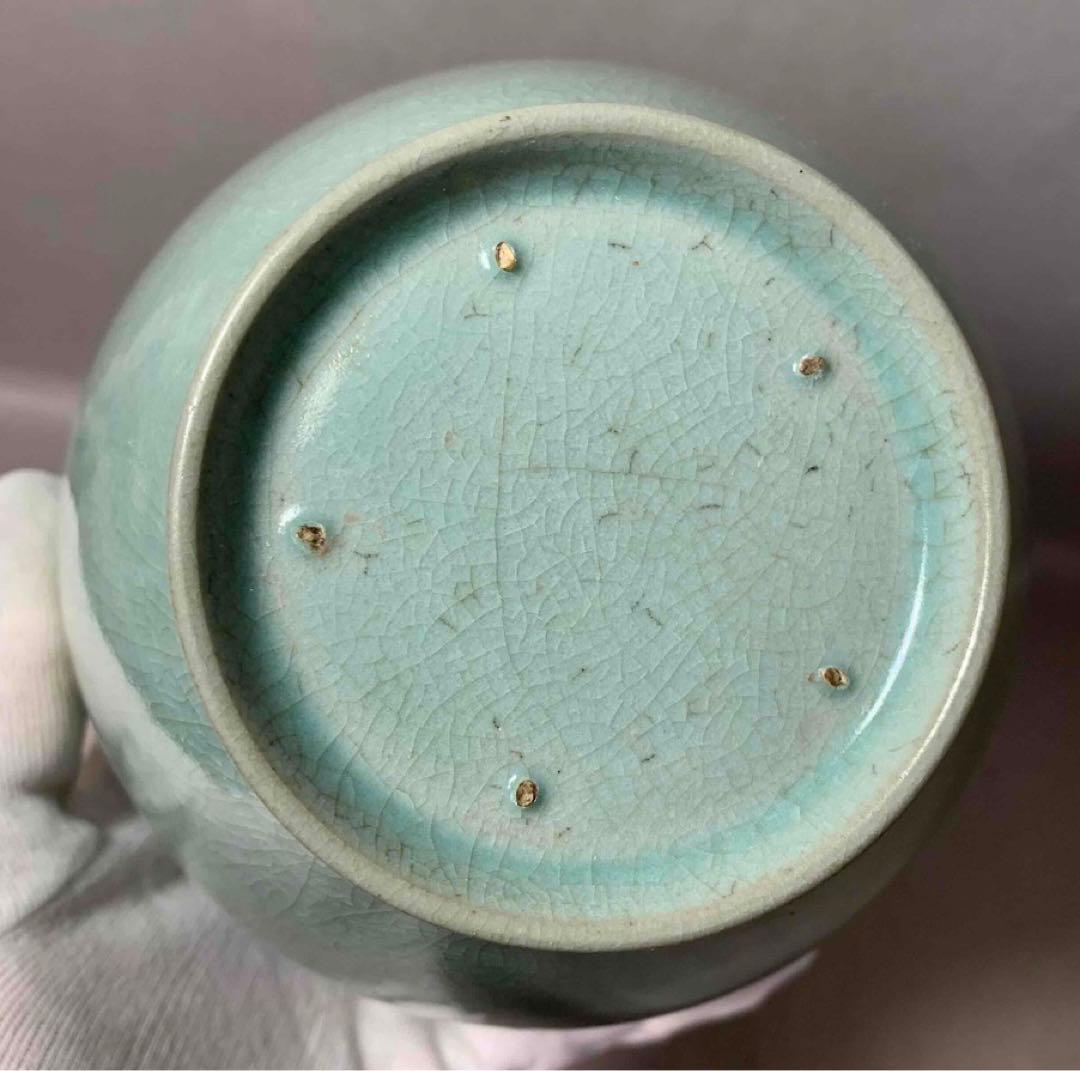 中国 首にふくらみのある瓶u6230828