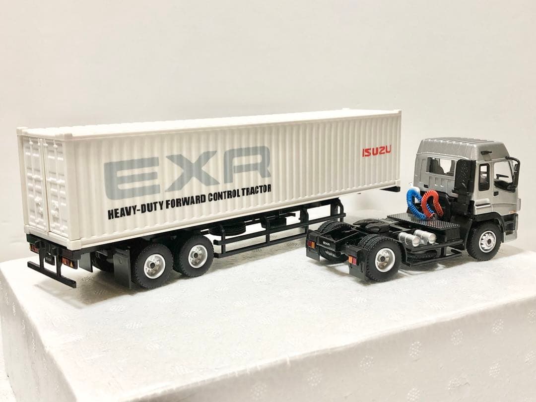 レア】いすゞ・ギガ トレーラー ISUZU GIGA デコトラ トラック野郎