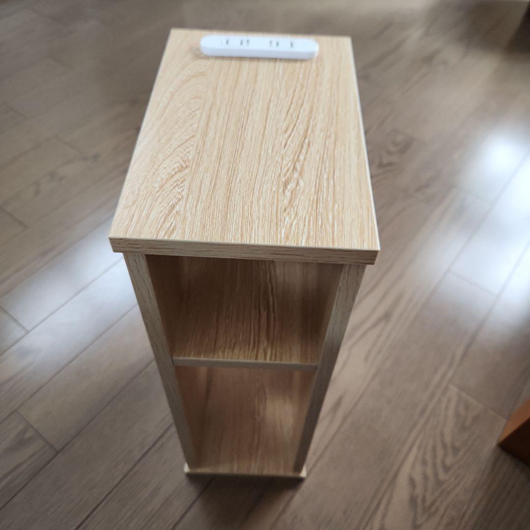 スペイン製 カントリー家具 3本脚 パイン無垢材 天板タイル装飾 彫刻