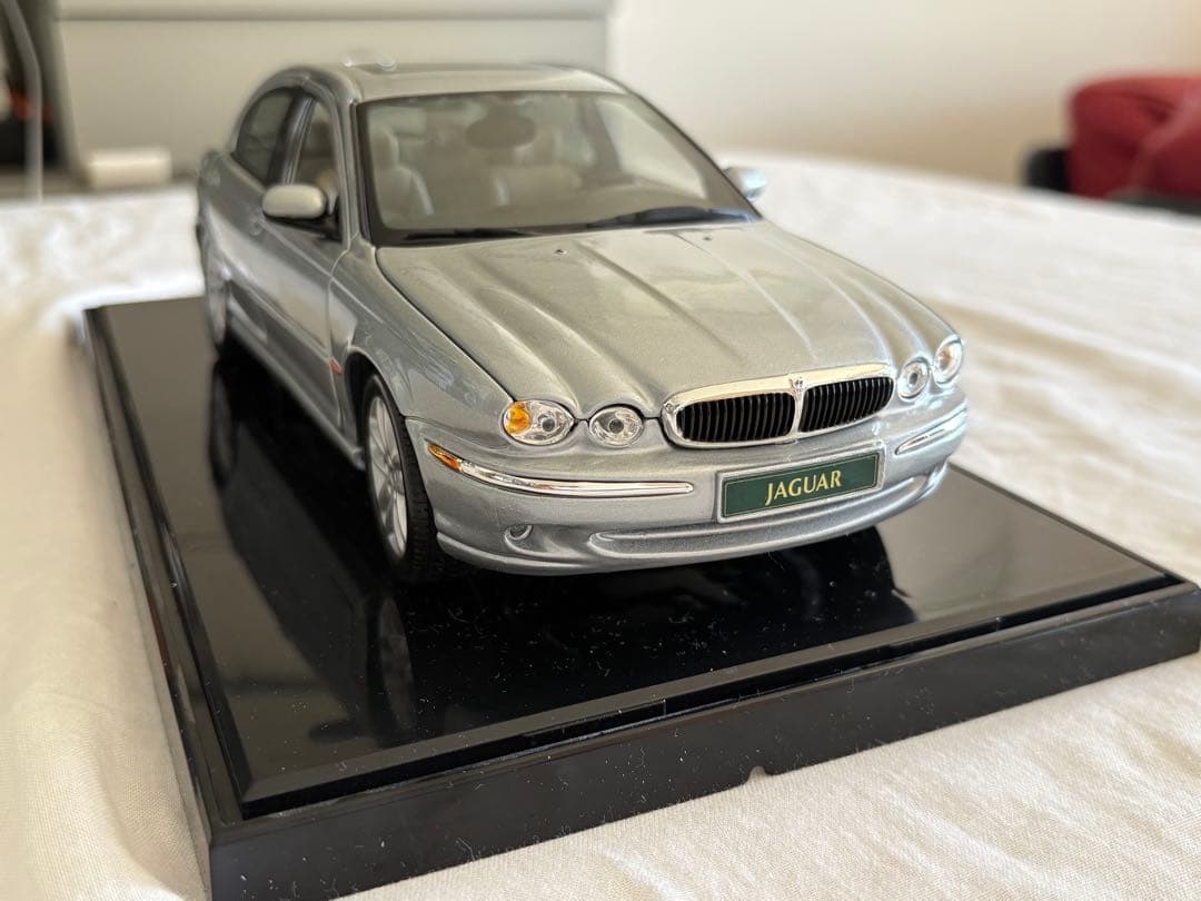 【希少】Maisto製 1/18 ジャガー X-TYPE 3.0 ミニカー