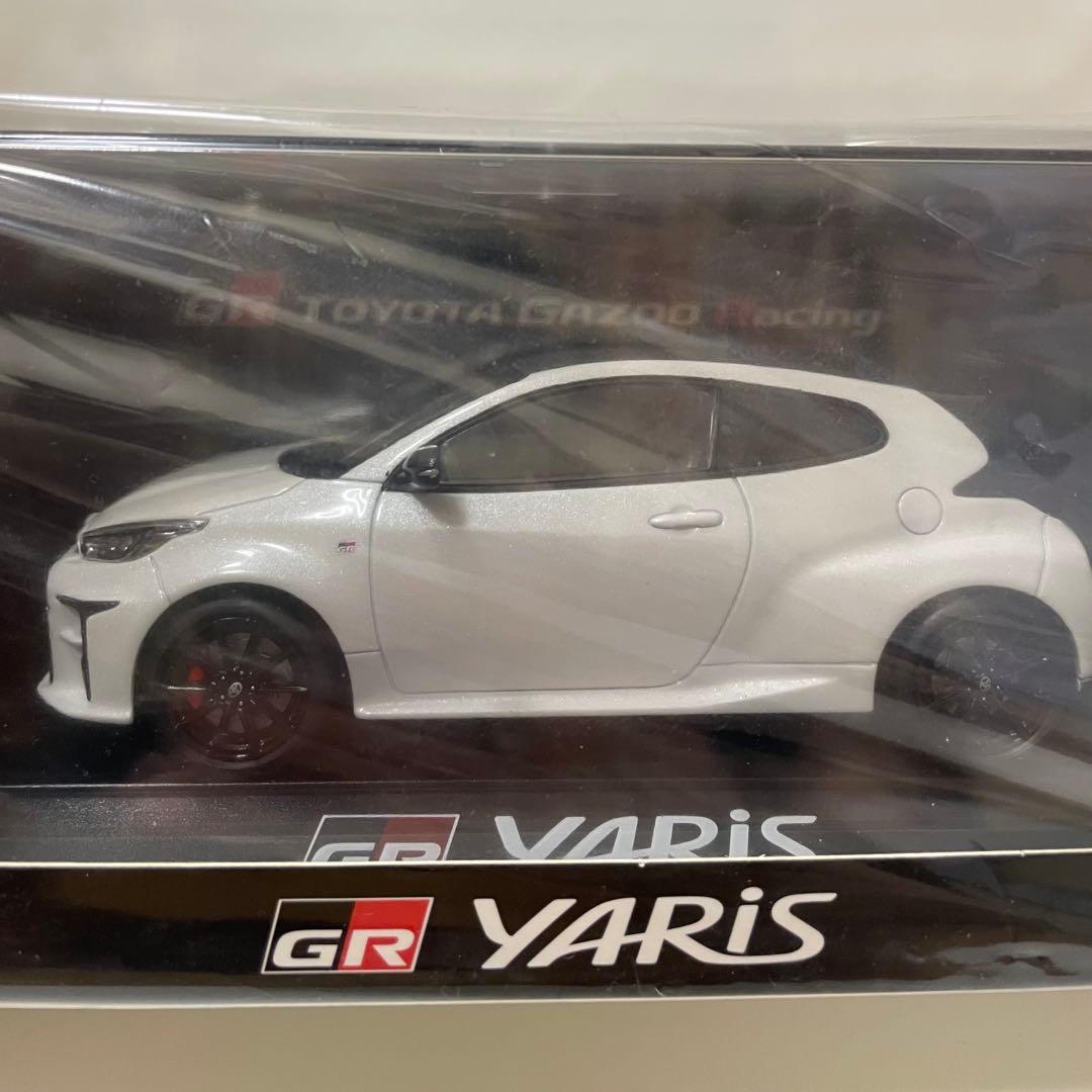 GR ヤリス　ミニカー　新品　未開封　非売品　ダイキャスト製　1/30