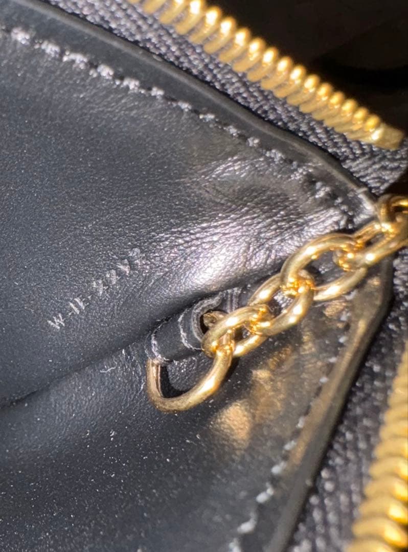 セリーヌ　パース キュイル トリオンフ スムースカーフスキン　小銭入れ