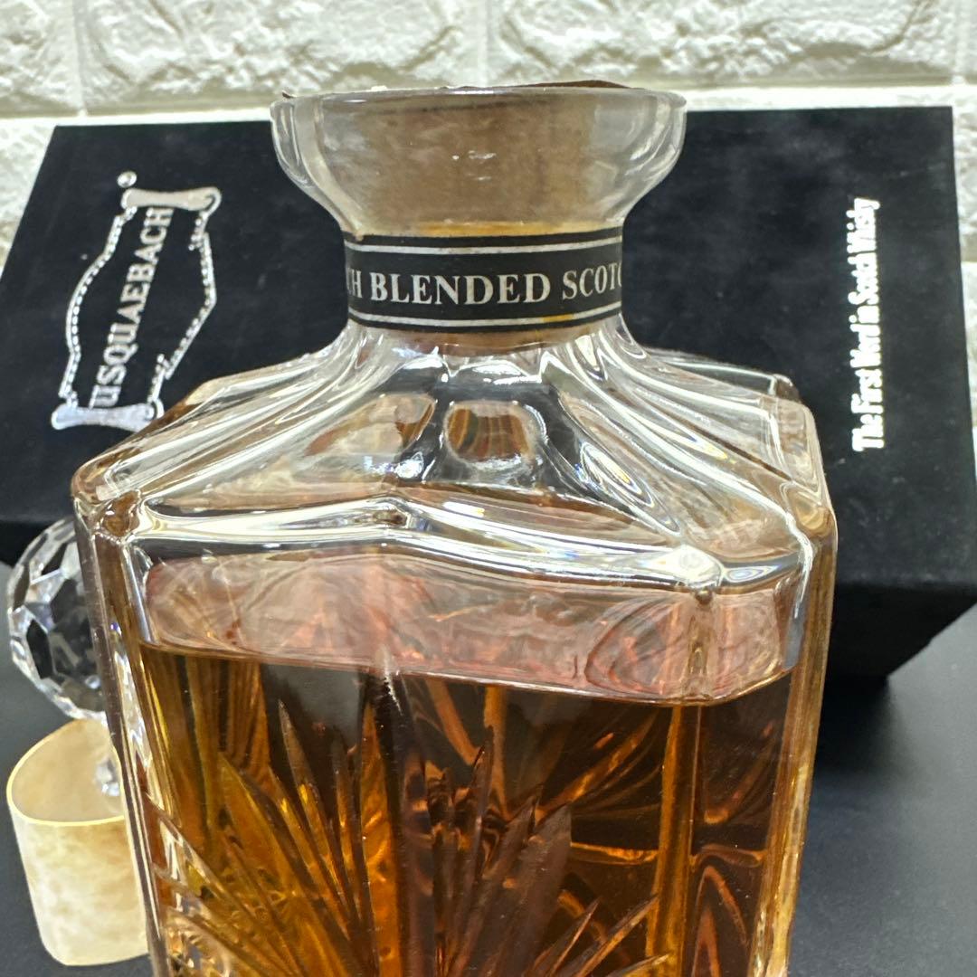 レア 未開栓 古酒 ウシュクベ クリスタル デキャンタ750ml43% 箱替栓付