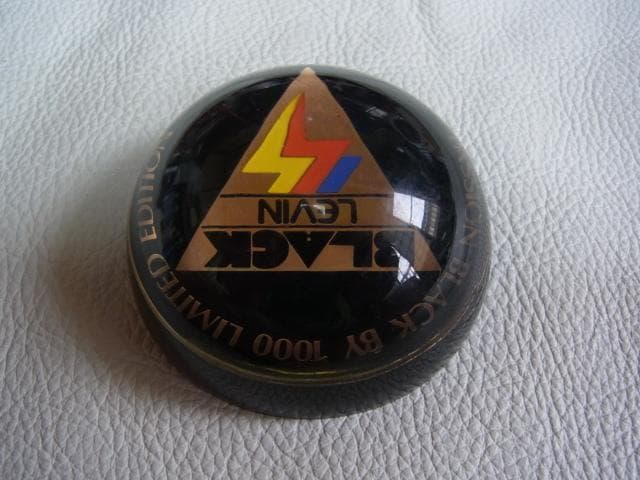 非売品 1980年代◆樹脂製文鎮 1000台限定トヨタ“BLACK LEVIN”
