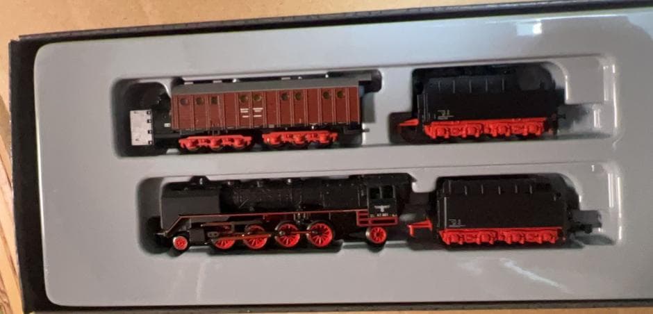 Zゲージ　旧ドイツ国鉄　41形SL牽引　除雪車セット　No.81361