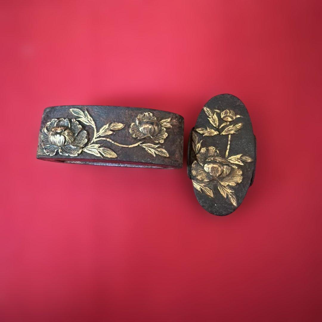 古美術　骨董品　縁頭　牡丹花