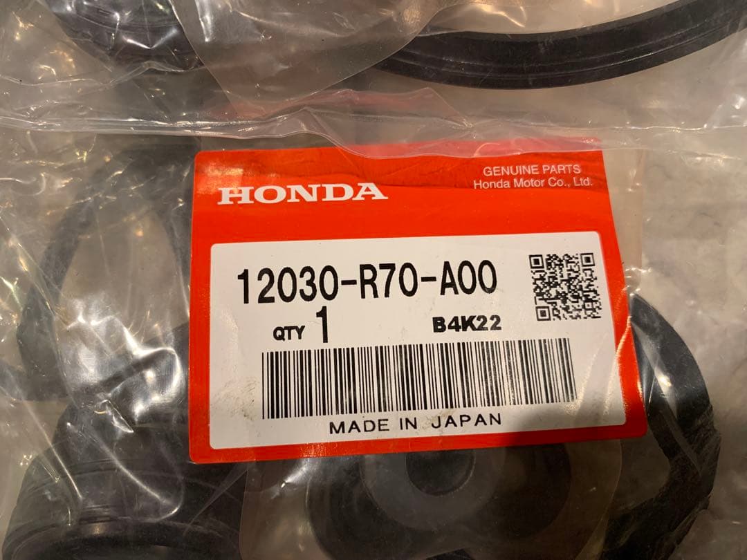 米国ホンダ オデッセイRL5 バルブカバー、インマニガスケットセット
