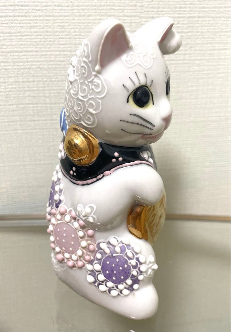 高麗美術館 高麗白磁の象嵌（ぞうがん）壺 大壺 旭日鶴老松 象嵌壺 40x40