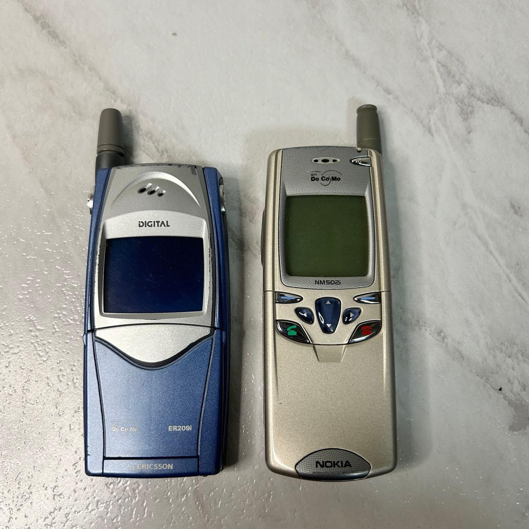 ジャンク】 ガラケー 2台まとめ売り DoCoMo NM502i ER209i - メルカリ