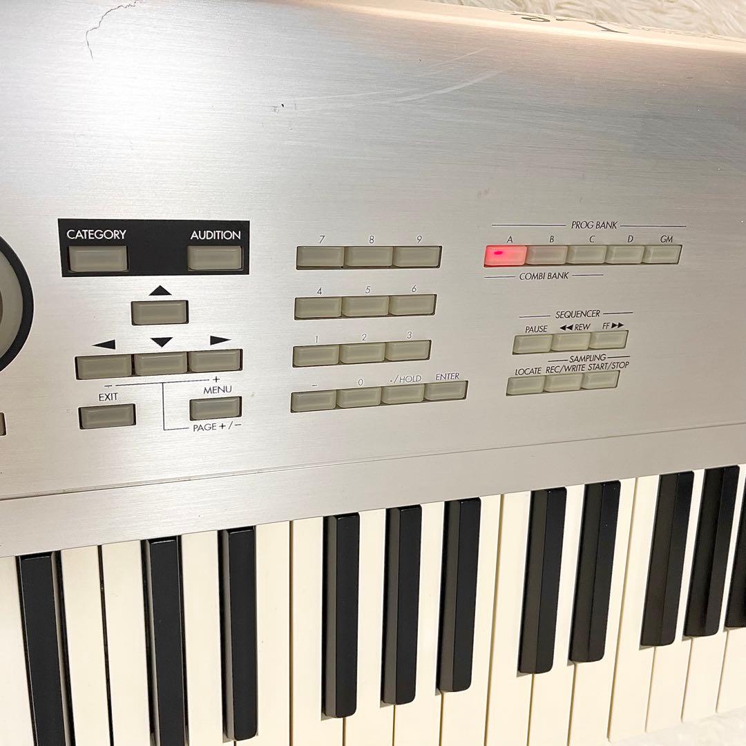 希少品】KORG TRITON Le88 日本製 88鍵 シンセサイザー 希少品】KORG