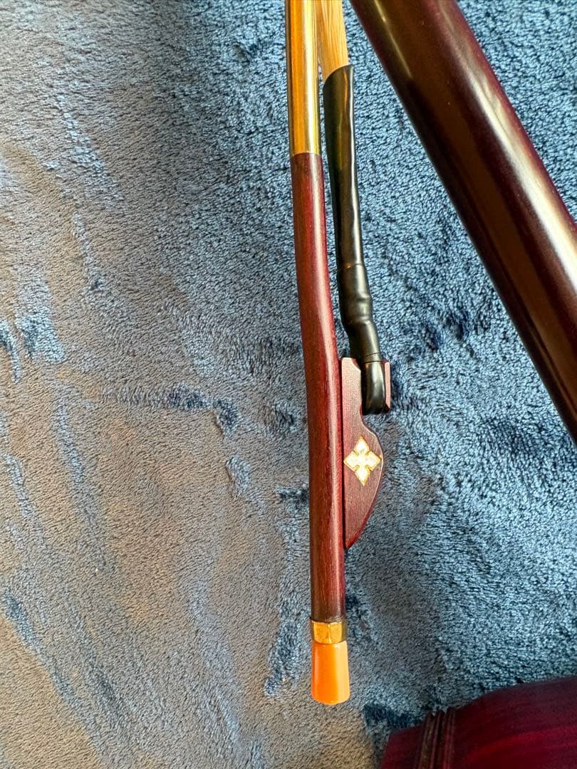 二胡 ハードケース 換えの弓毛付き