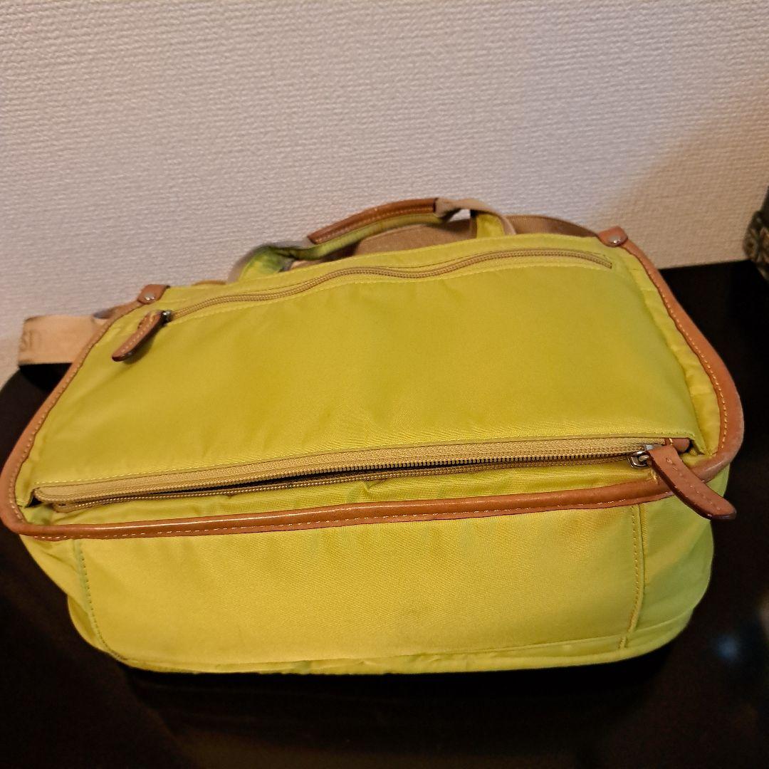 レア】ラナイ トランジット ショルダーバッグ ポケット多数 旅行に便利