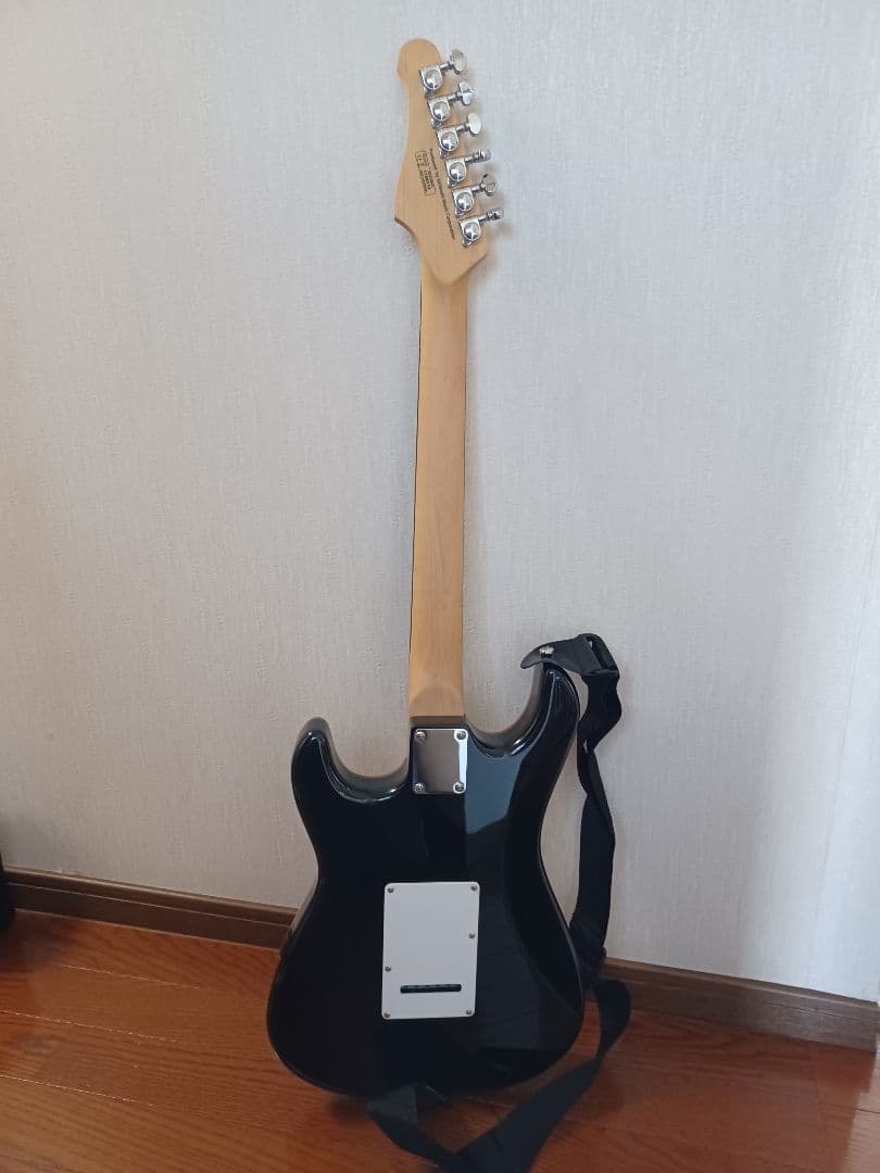 エレキギター】お値下げしました‼️Mavis 新品同様美品 アンプ、ケース付き