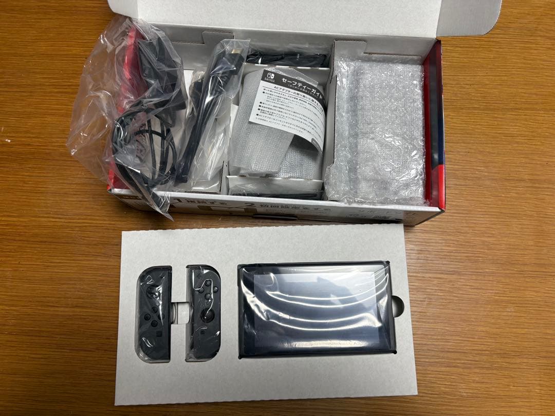 美品★Nintendo Switch 本体 ＋ 付属品