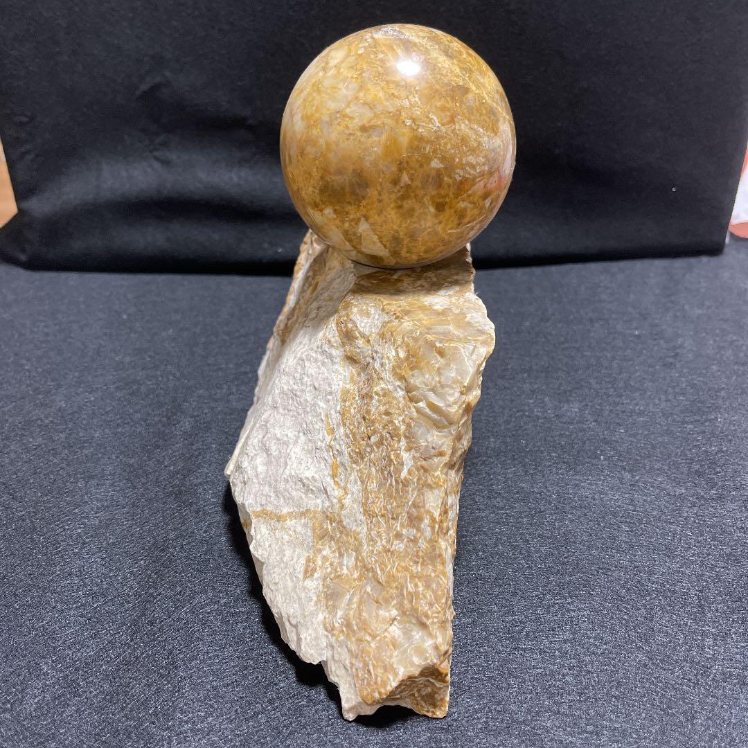 石 なんの石かは分かりません