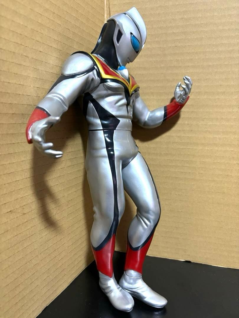 ビッグサイズソフビ3種　ウルトラマンティガ　マルチタイプ　グリッター　イーヴィル