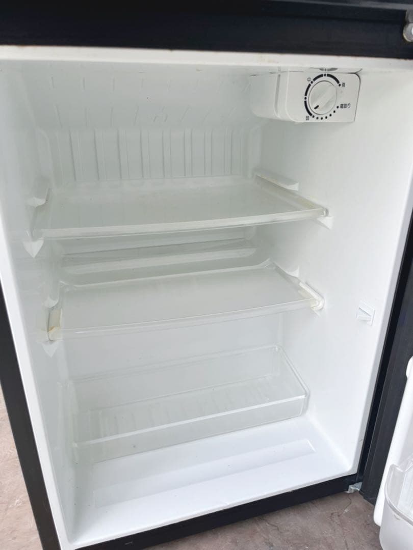 取付無料！格安早い者勝ち！スタイリッシュブラック小さめコンパクトサイズ冷蔵庫！