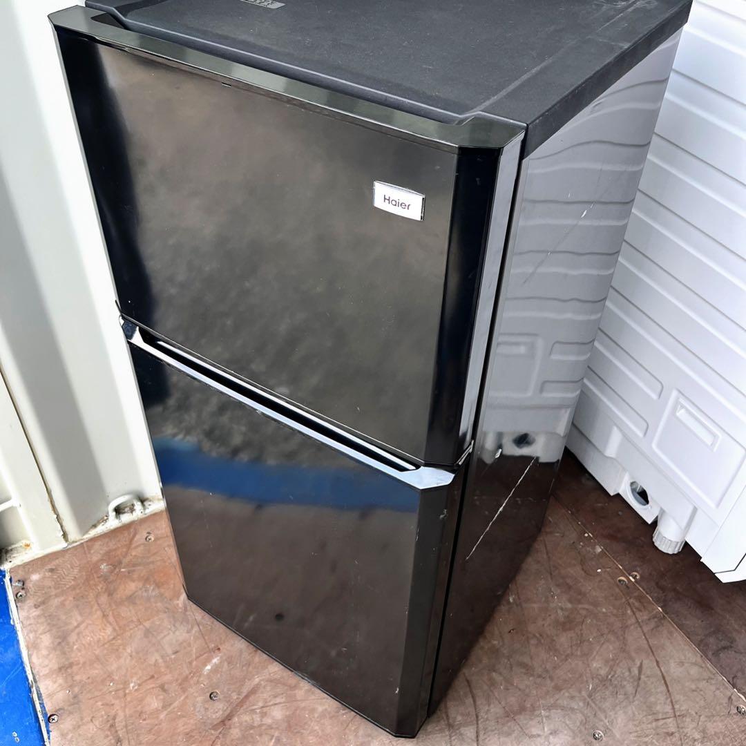 取付無料！格安早い者勝ち！スタイリッシュブラック小さめコンパクトサイズ冷蔵庫！