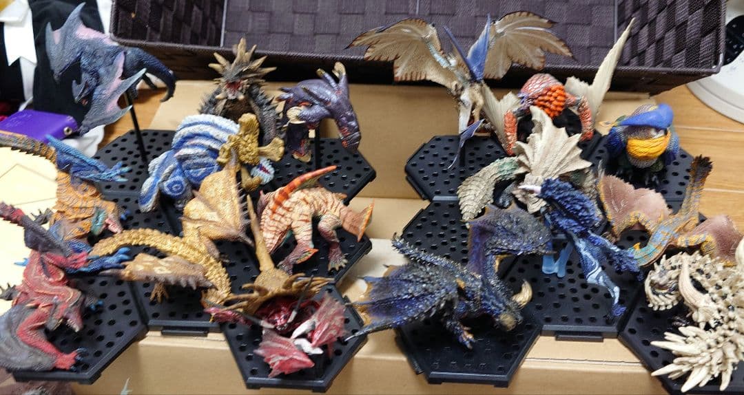 期間限定セール 8/31まで モンハン フィギュア まとめ売り