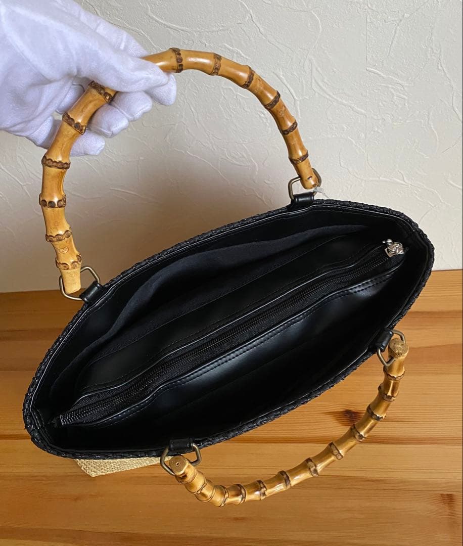 【新品未使用】カゴ風バッグ　生成り×ブラック