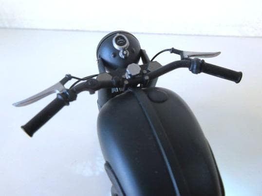 MINICHAMPS (1/12) トライアンフ TR6 Trophy「大脱走」