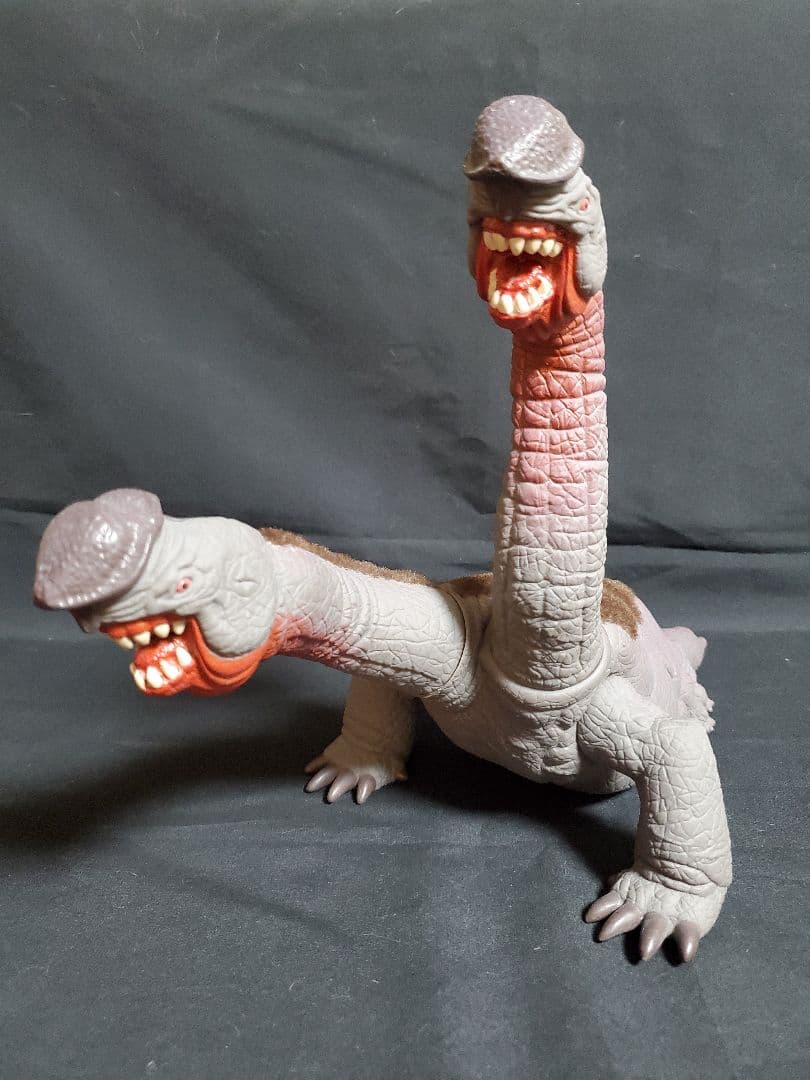 ウィロー 二頭の怪獣 エボリスク フィギュア ウィロー 二頭の怪獣