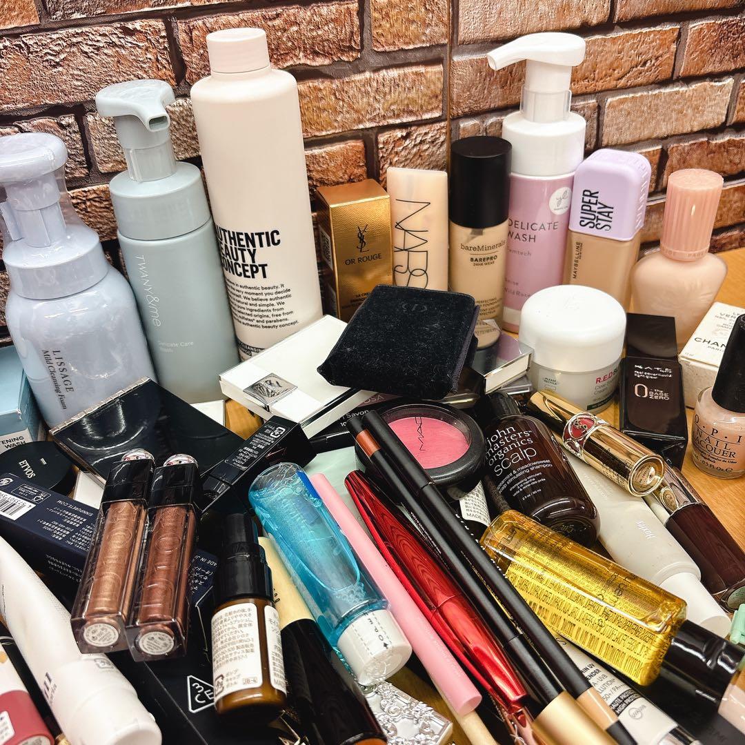 ☆デパコス多め！　コスメ大量まとめ売り　約60点！！